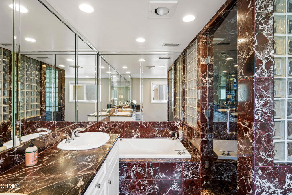 MLS #V1-32840 image #27