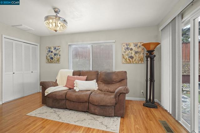 Image 12 of 29 For 2279 Saint George Dr