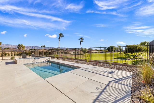 48406 Hepburn Drive, Indio CA: https://media.crmls.org/mediaz/aabc10b0-5856-4e78-93b5-62b5911cd0cf.jpg