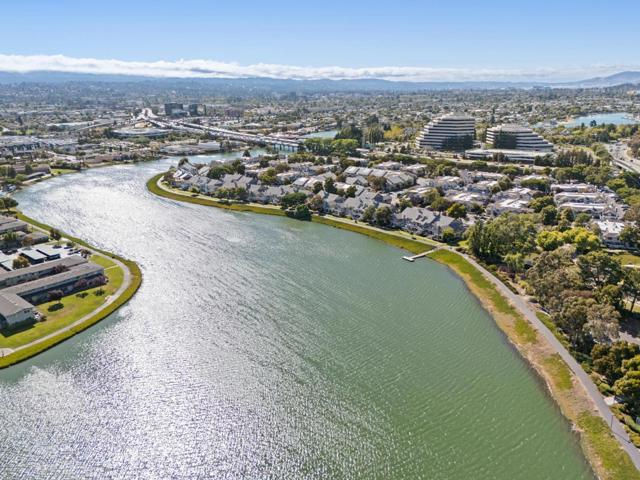 2309 Vista Del Mar, San Mateo CA: https://media.crmls.org/mediaz/aabcaca3-9b38-47e7-a809-d2efcb18ce53.jpg
