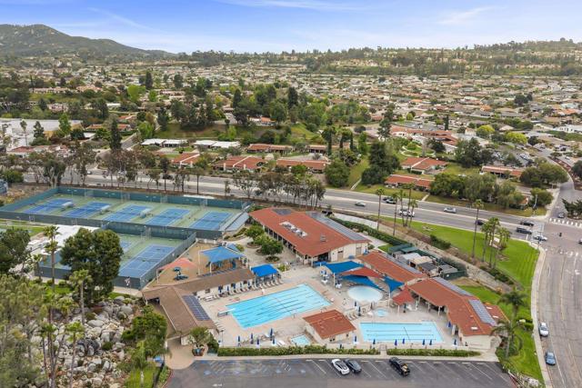 12635 Pacato Circle S, San Diego CA: https://media.crmls.org/mediaz/aabddfc2-0abf-434d-ac50-a65c8601c7b6.jpg