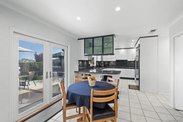 1151 Catalina Boulevard, San Diego CA: https://media.crmls.org/mediaz/aabdee8f-37e8-49a2-9f1c-f5bfc77ebed9.jpg