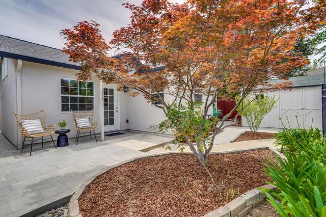 10656 Larry Way, Cupertino CA: https://media.crmls.org/mediaz/aabdf2c6-edfd-4067-8aa2-669650c3ef57.jpg