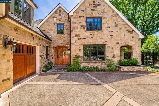 Image 1 of 61 For 53 Hidden Oaks Dr