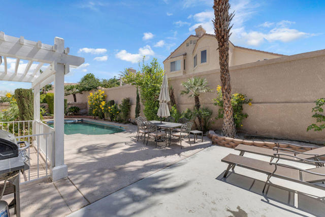 Image 4 of 33 For 45360 Desert Fox Drive