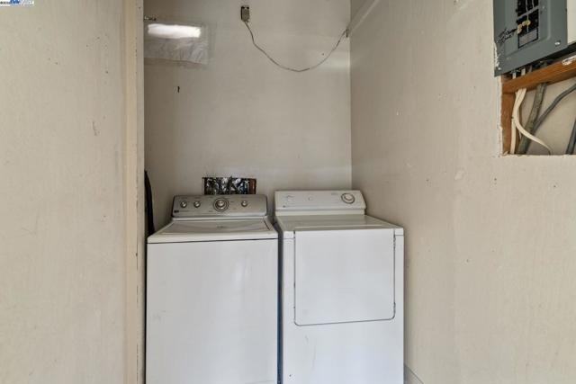 2592 Caballo Ranchero Dr, Diablo CA: https://media.crmls.org/mediaz/aabeb688-4a47-4dc4-aac7-2ca1072984bb.jpg