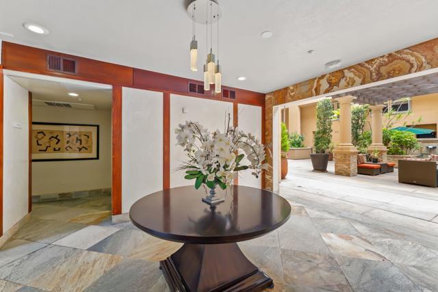 301 W G St, San Diego CA: https://media.crmls.org/mediaz/aabed8c6-b809-4eda-8c6c-80d96f63a429.jpg