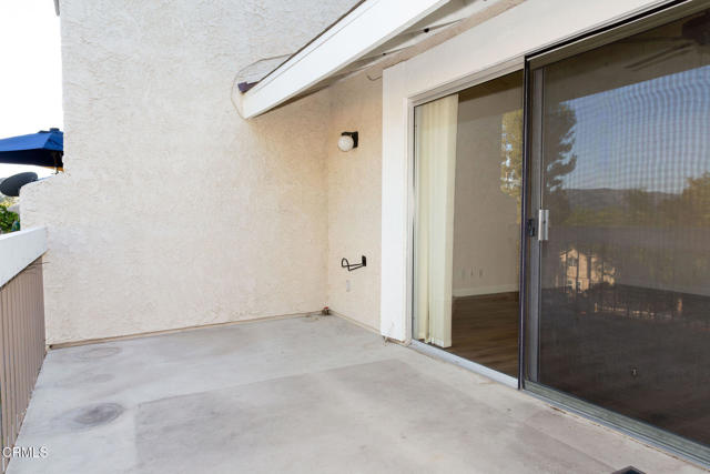 Detail Gallery Image 12 of 43 For 741 Warwick Ave, Thousand Oaks,  CA 91360 - 2 Beds | 1/1 Baths