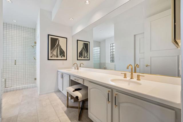 49 Mission Palms E Drive, Rancho Mirage CA: https://media.crmls.org/mediaz/aabf3a37-dcaf-40d5-9fae-b9d8ec8ba399.jpg