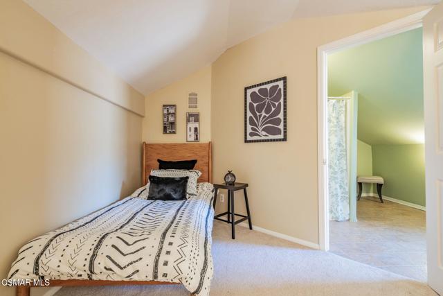 6564 La Cumbre Road, Somis CA: https://media.crmls.org/mediaz/aac16a32-4280-4095-b90c-303d2547754f.jpg