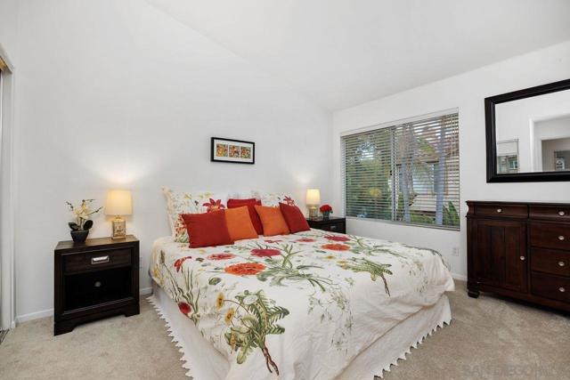 3965 Via Holgura, San Diego CA: https://media.crmls.org/mediaz/aac31762-53b9-47d9-99c3-608b9068b903.jpg