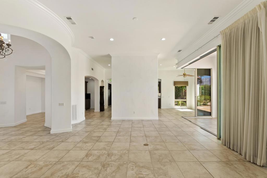 MLS #219139379DA image #10