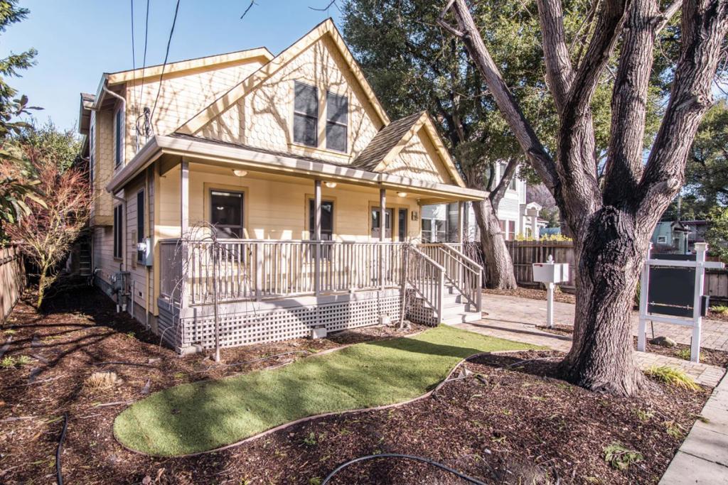 20 N Delaware Street