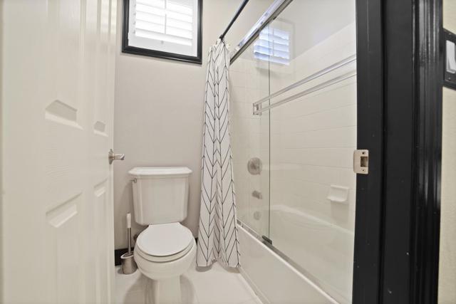 2264 Star Lilly Court, Brentwood CA: https://media.crmls.org/mediaz/aac42050-7845-4ded-8bfd-fc3b9742ad22.jpg