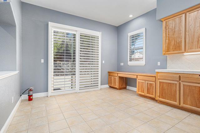 Image 17 of 27 For 1001 Songwood Rd