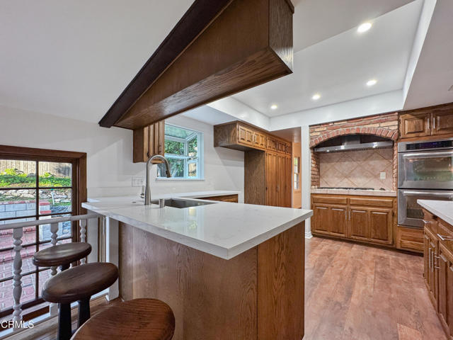5028 El Adobe Lane, La Crescenta CA: https://media.crmls.org/mediaz/aac4cfae-029a-4f23-83e1-a9e609a73fda.jpg