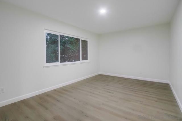 4512 Terraza Ct, San Diego CA: https://media.crmls.org/mediaz/aac51c73-9417-41ad-b848-fbfc3515f5ef.jpg