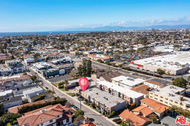 1155 11th Street, Manhattan Beach, California 90266, 4 Bedrooms Bedrooms, ,2 BathroomsBathrooms,Residential,Sold,11th,23246235