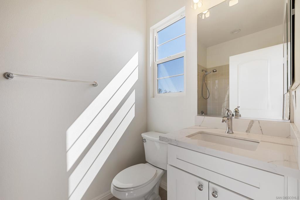 MLS #250033938SD img 23