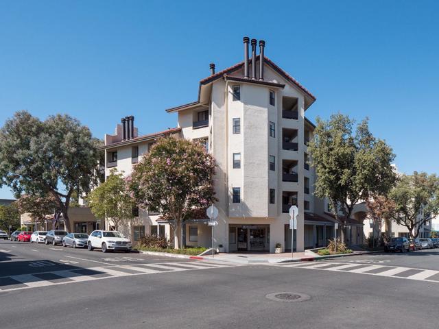 685 High Street, Palo Alto CA: https://media.crmls.org/mediaz/aac6f5ff-2b0a-450a-bbc1-50d5b9600b99.jpg