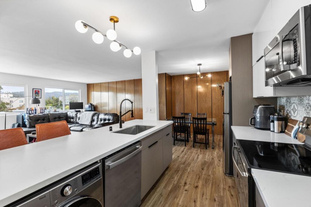 360 Vernon Street #304