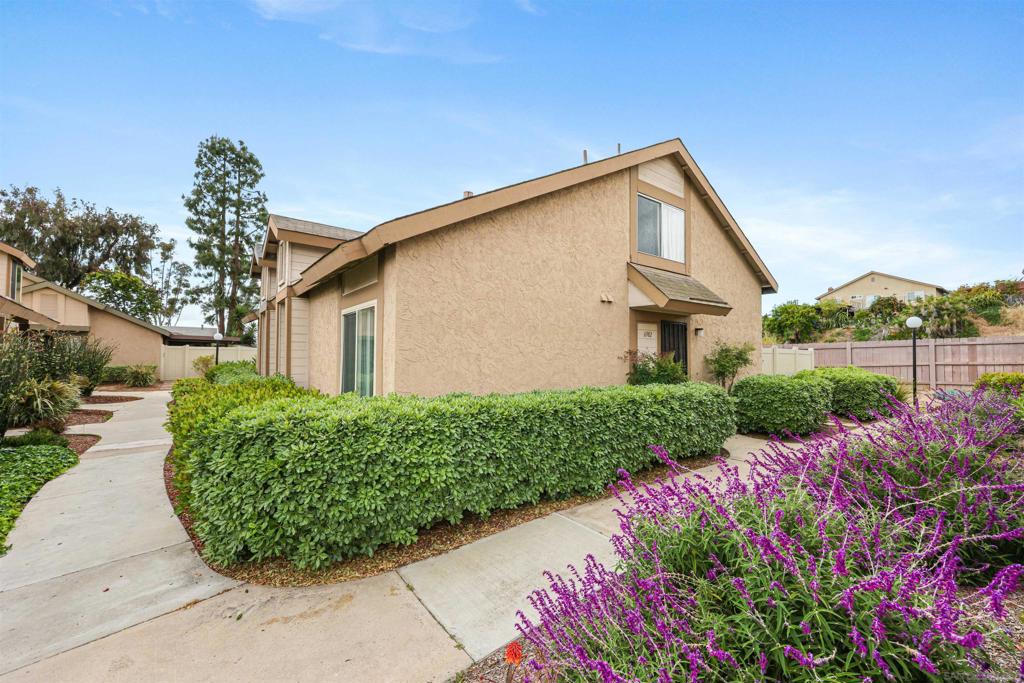 6982 Appian Dr, San Diego, CA 92139