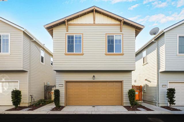 328 C St, Hayward CA: https://media.crmls.org/mediaz/aac987f7-1a4a-47fa-ba88-d16dc13613ad.jpg