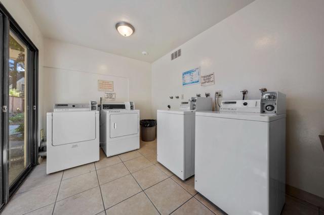 2518 W Middlefield Road, Mountain View CA: https://media.crmls.org/mediaz/aaca6003-8ef9-4e1e-8045-8cd8c721ede4.jpg