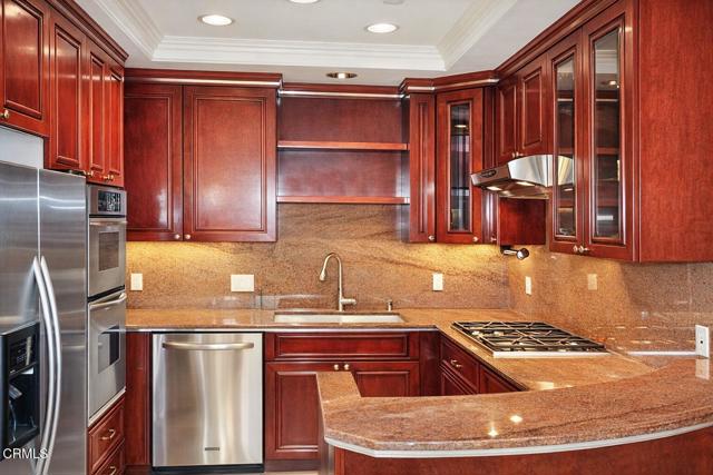 Detail Gallery Image 7 of 12 For 845 S Marengo Ave #6,  Pasadena,  CA 91106 - 3 Beds | 2/1 Baths