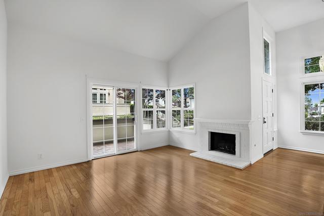 3003 Old Bridgeport, San Diego CA: https://media.crmls.org/mediaz/aacb6eea-b1d0-4d84-b247-f00bcfdf9df2.jpg