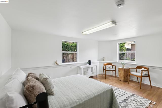 3064 E 15Th St, Oakland CA: https://media.crmls.org/mediaz/aacc48df-e014-4730-bd53-9a297f73a9d3.jpg