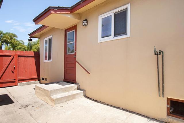 Image 15 of 18 For 1165 Felspar St.