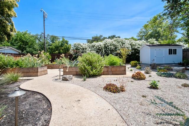 20 Sara Lane, Alamo CA: https://media.crmls.org/mediaz/aacdc442-6ee3-4b9f-add5-08c34c11dd82.jpg