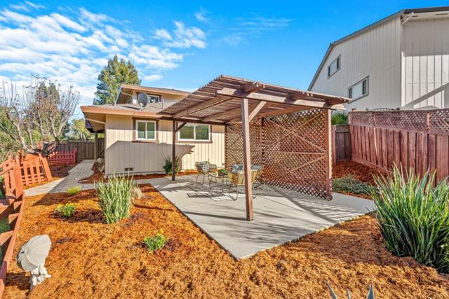 3735 Oak Canyon Lane, Morgan Hill CA: https://media.crmls.org/mediaz/aace27ed-a73c-4cd2-bdd8-5ac71668962e.jpg