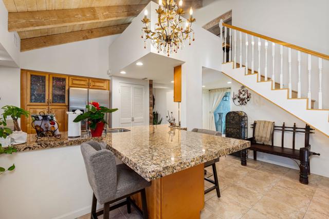 317 Forest Hills Drive, Rancho Mirage CA: https://media.crmls.org/mediaz/aace29fc-0135-41ac-abe4-20bfe4e786d6.jpg