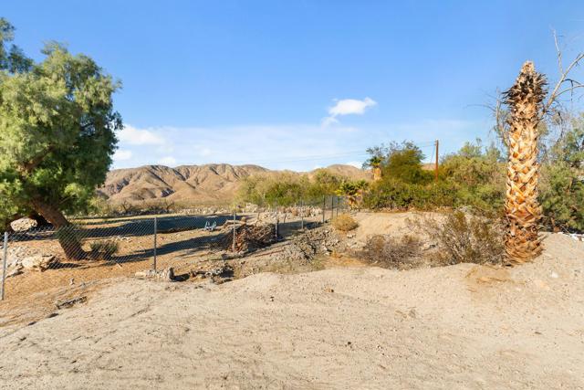 75760 Skyline Drive, Desert Hot Springs CA: https://media.crmls.org/mediaz/aaceb16a-5de1-48f0-9d7f-03f954341fe0.jpg