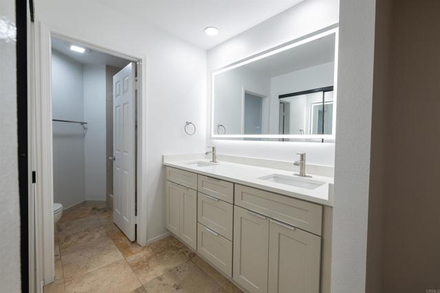 Detail Gallery Image 14 of 40 For 400 N Pacific St #111,  Oceanside,  CA 92054 - 2 Beds | 2 Baths