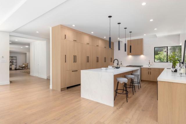12 Las Aromas, Orinda CA: https://media.crmls.org/mediaz/aacf86e7-5e1f-4748-97fa-66dfc1d13381.jpg