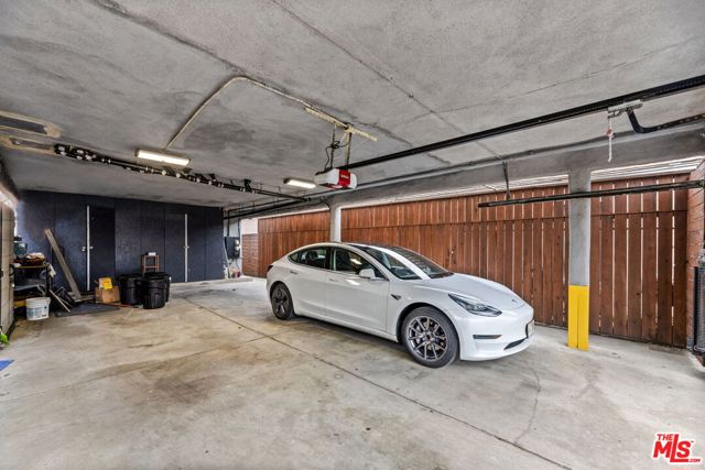 12219 Culver Boulevard, Los Angeles CA: https://media.crmls.org/mediaz/aad034f1-94b6-4244-b276-31515528af66.jpg