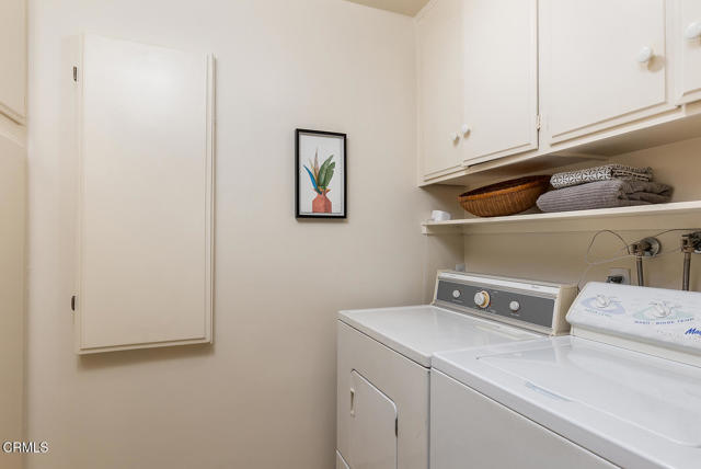 1200 S Orange Grove Boulevard, Pasadena CA: https://media.crmls.org/mediaz/aad12eaa-ce96-4b28-876c-0873c669b9ed.jpg