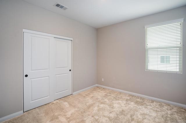 2078 Bluestone Cir, Chula Vista CA: https://media.crmls.org/mediaz/aad23118-57d1-4b7a-927c-14bfdd63883a.jpg