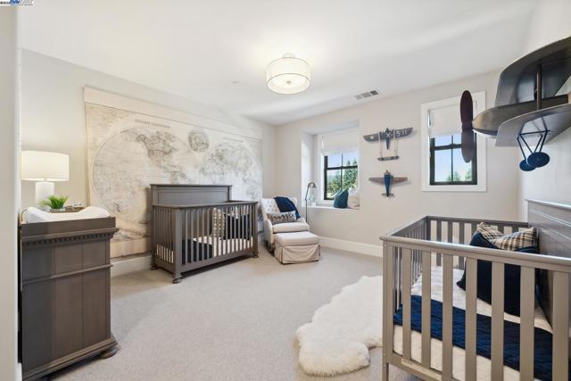 2621 Royal Oaks Dr, Alamo CA: https://media.crmls.org/mediaz/aad2a415-1ec0-42bd-946a-695f143fac38.jpg