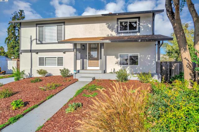 Image 4 of 48 For 4400 Inyo Ct