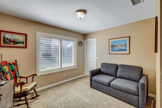 Guest bedroom