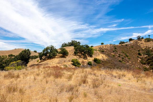 0 Oak Glen Avenue, Morgan Hill CA: https://media.crmls.org/mediaz/aad5a01b-4b71-447b-b70d-100f302694c0.jpg