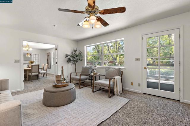 5435 Box R Ranch Rd, Vacaville CA: https://media.crmls.org/mediaz/aad6e741-ee2c-4fc1-a426-a9ef89f0a259.jpg