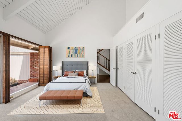2276 Westridge Road, Los Angeles CA: https://media.crmls.org/mediaz/aad7a68a-b196-4349-987a-04c5dfa56121.jpg