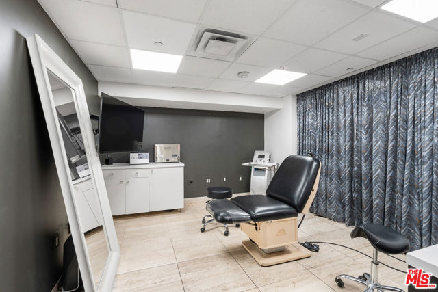  Commercial for Sale in Beverly Hills, California