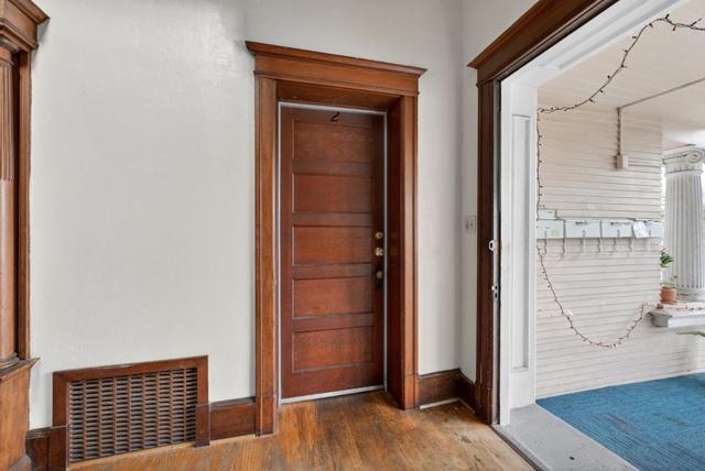 309 N 5th Street, San Jose CA: https://media.crmls.org/mediaz/aada7500-8b54-4835-b7e6-be11162662a0.jpg