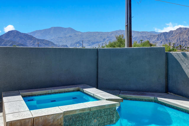 78595 Saguaro Road, La Quinta CA: https://media.crmls.org/mediaz/aadb28e3-4d1c-4024-9b04-14dd0e5442be.jpg